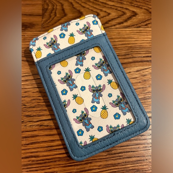 Lilo & Stitch RFID ID Card Wallet Summer Pineapple Sunglasses - Picture 3 of 3